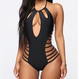 Fashion nova monokini